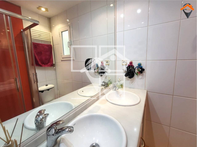 Inmueble en Calle Vallès    2º, Barcelona