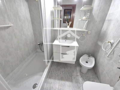 Inmueble en Grupo Virgen de la Salud    8º, Barcelona