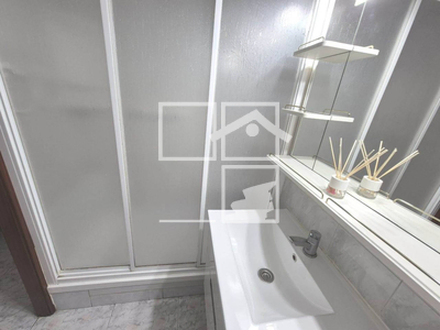 Inmueble en Grupo Virgen de la Salud    8º, Barcelona