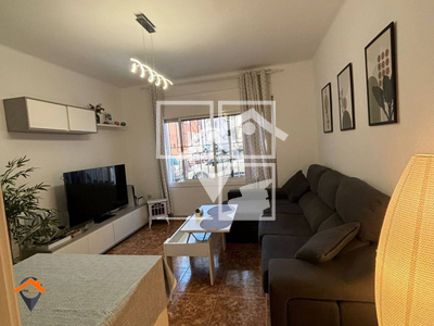 Inmueble en Calle Penedès    Bajo, Barcelona