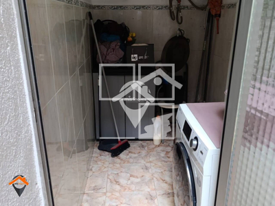 Inmueble en Calle Penedès    Bajo, Barcelona