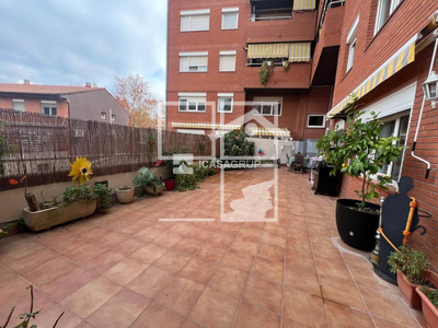 Inmueble en Plaza Josep Sapés Esmendia    , Barcelona