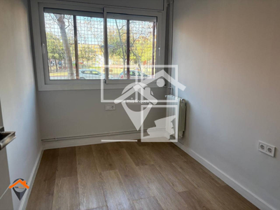 Local en Avenida Alcalde Moix    Bajo, Sabadell Barcelona