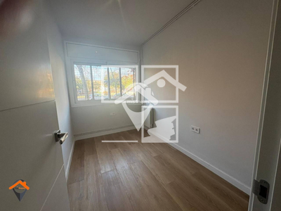 Local en Avenida Alcalde Moix    Bajo, Sabadell Barcelona