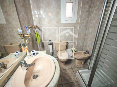 Local en Avenida Can Serra    5, L'Hospitalet de Llobregat Barcelona