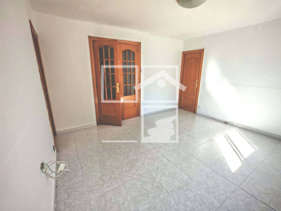 Local en Calle Floridablanca    ENTRESUELO, Badalona Barcelona
