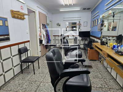 Inmueble en Calle Bages    bajos, Barcelona