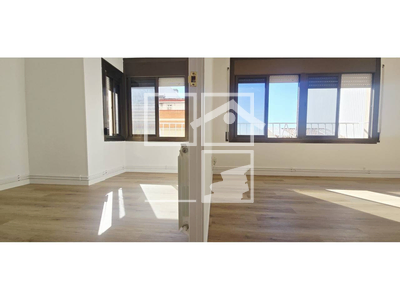 Inmueble en Calle Sindicato    2º, Barcelona