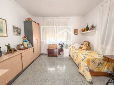 Inmueble en Calle Fuente de Santa Teresa Número 1  , Barcelona