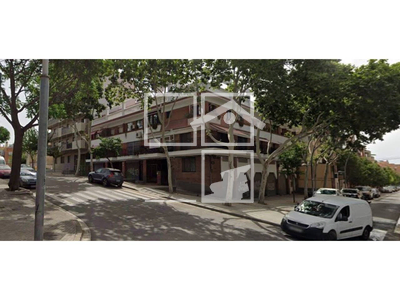 Local en Calle Doctor Robert    Parquing, Badalona Barcelona